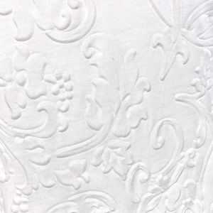 Atmosphere white embossed t-shirt